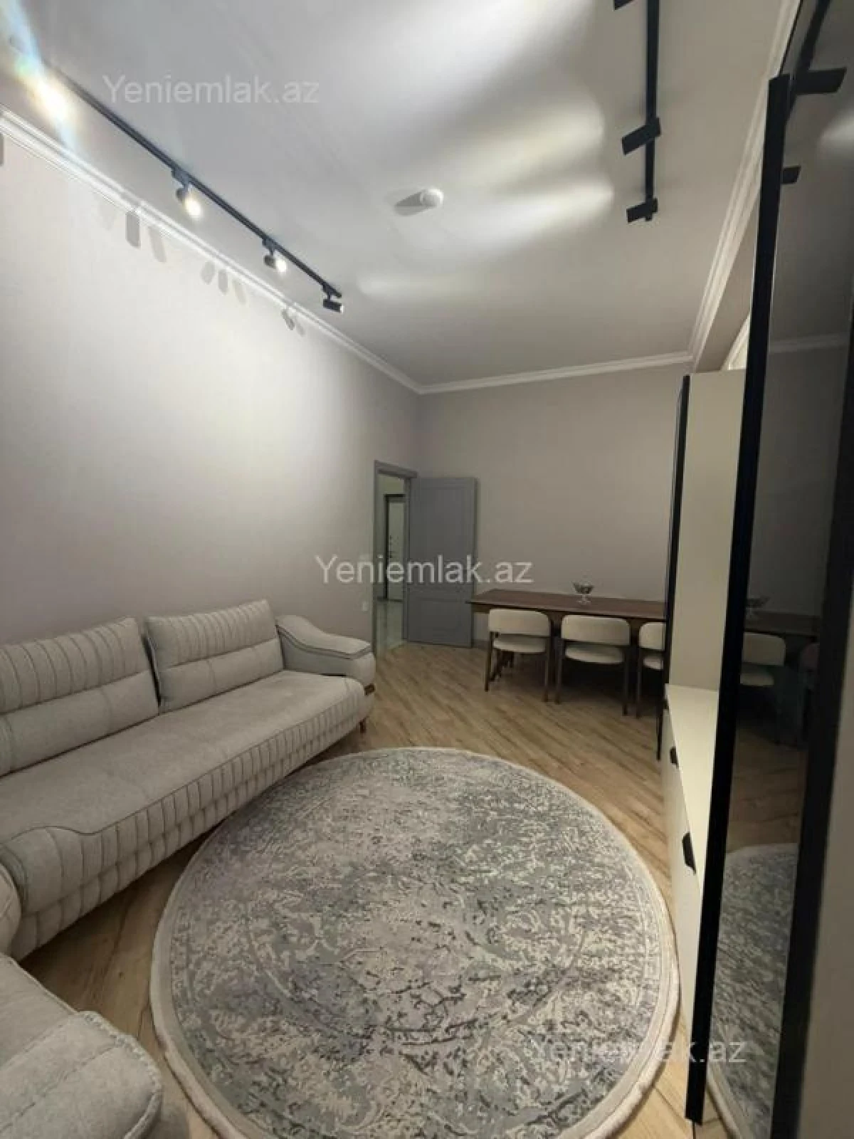 Satılır 2 otaqlı yeni tikili 87.5 m²