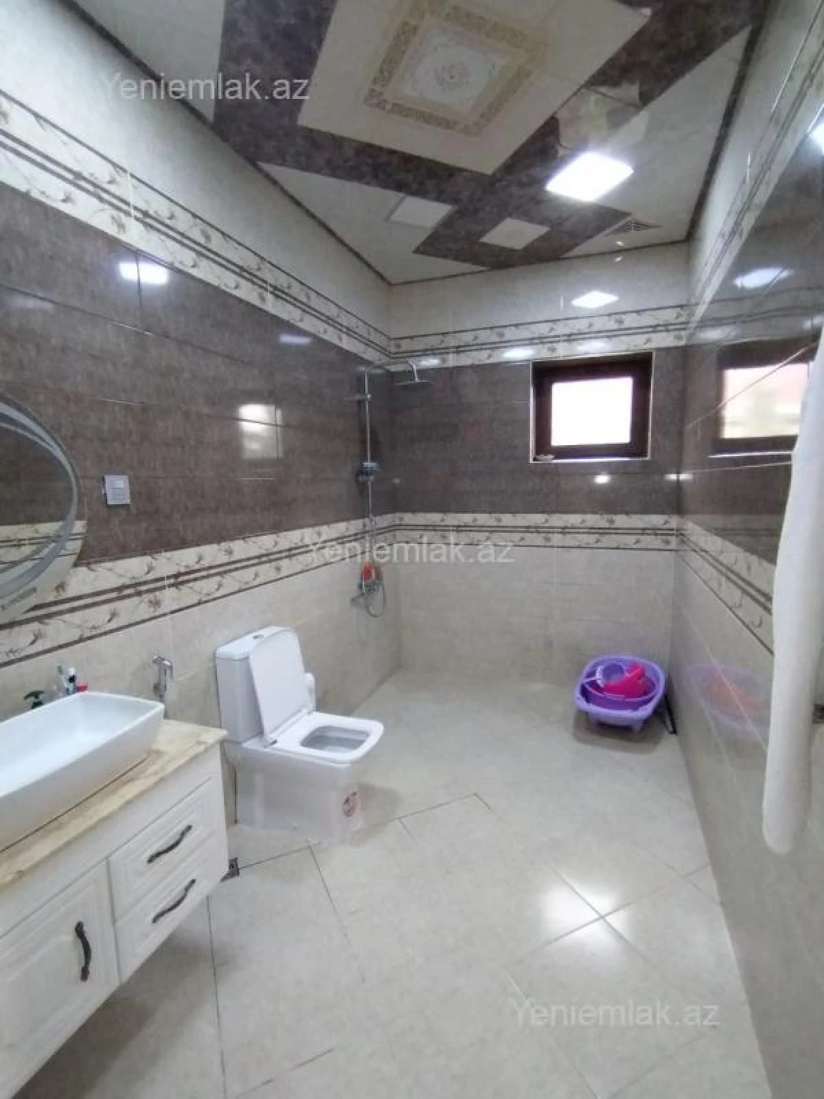 Satılır 9 otaqlı həyət evi 42 m²