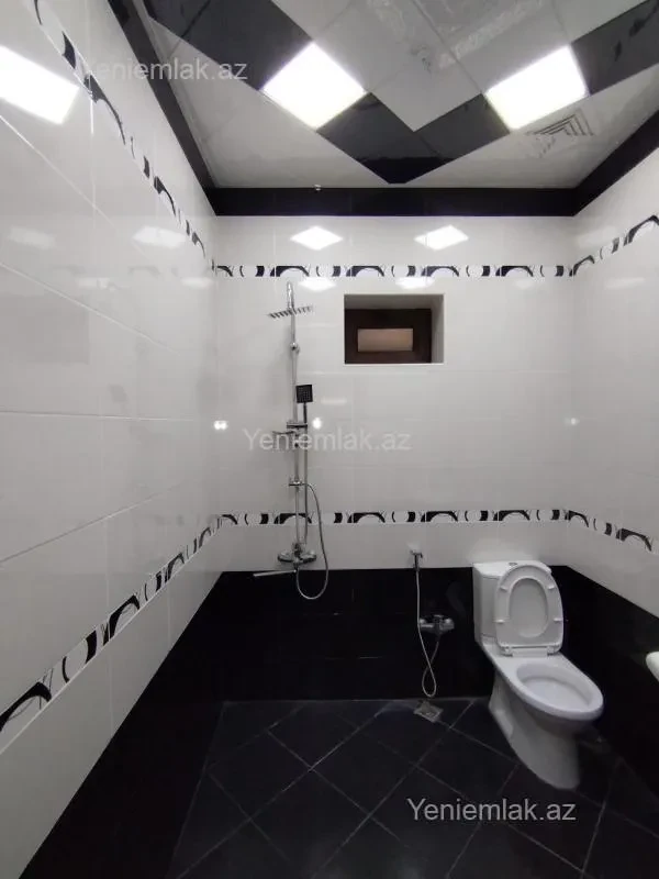 Satılır 9 otaqlı həyət evi 42 m²