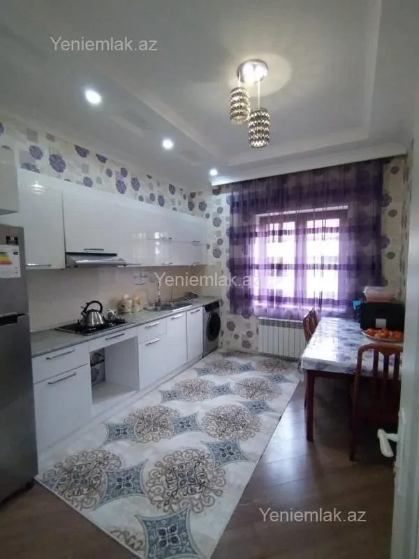 Satılır 9 otaqlı həyət evi 42 m²