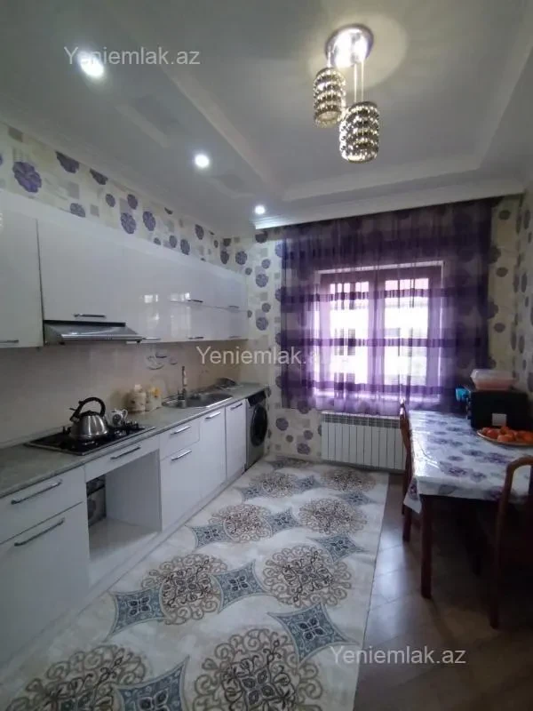 Satılır 9 otaqlı həyət evi 42 m²