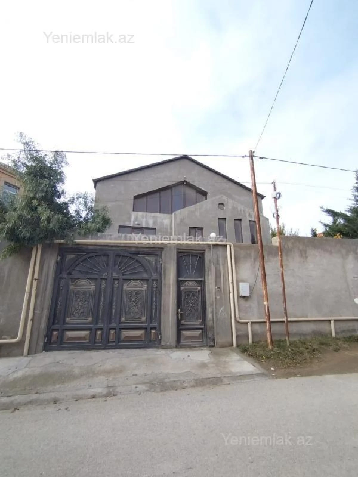 Satılır 9 otaqlı həyət evi 42 m²