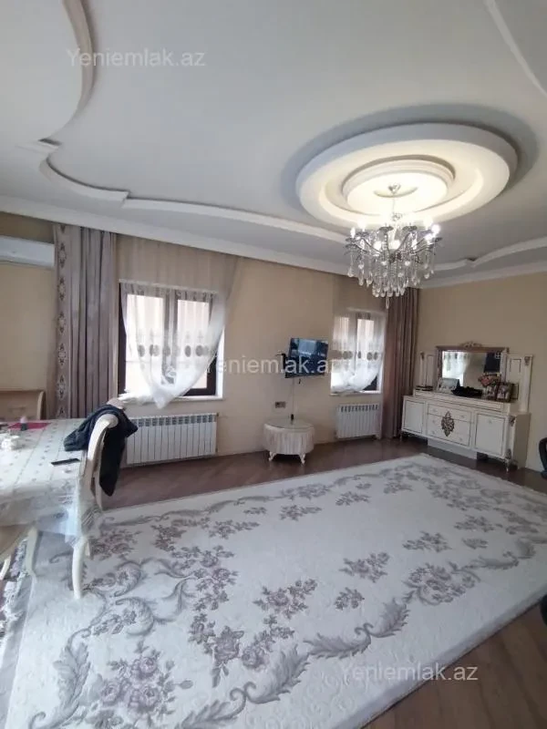 Satılır 9 otaqlı həyət evi 42 m²