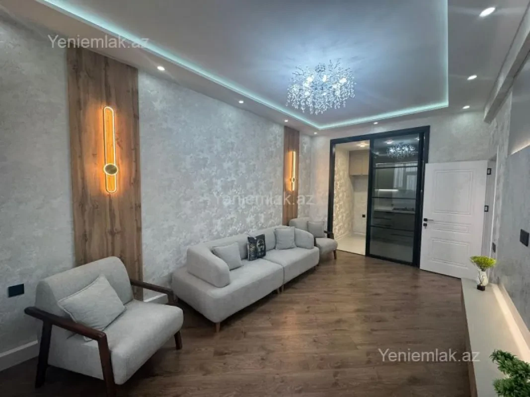 Satılır 3 otaqlı yeni tikili 80 m²