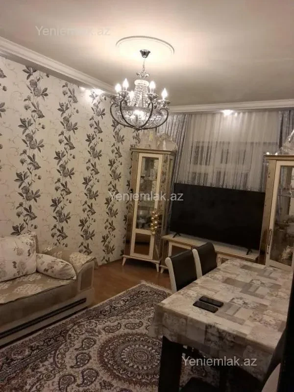 Satılır 3 otaqlı köhnə tikili 80 m²