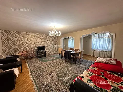Satılır 4 otaqlı köhnə tikili 100 m² — Bakı, Nizami 4 otaq 100.00 m²