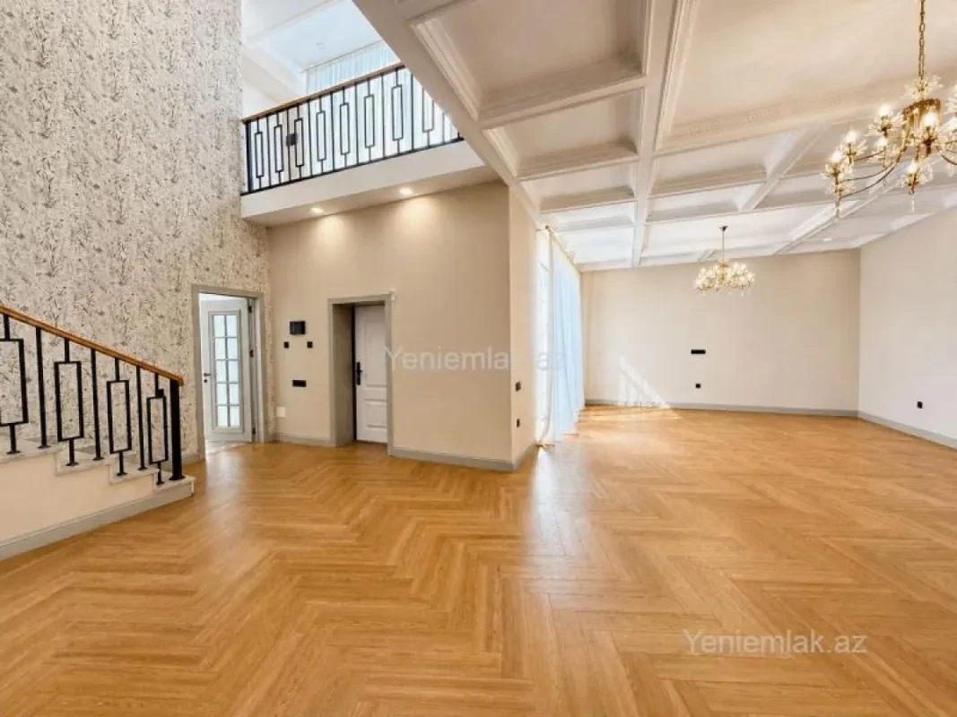 Satılır 5 otaqlı həyət evi 220 m²