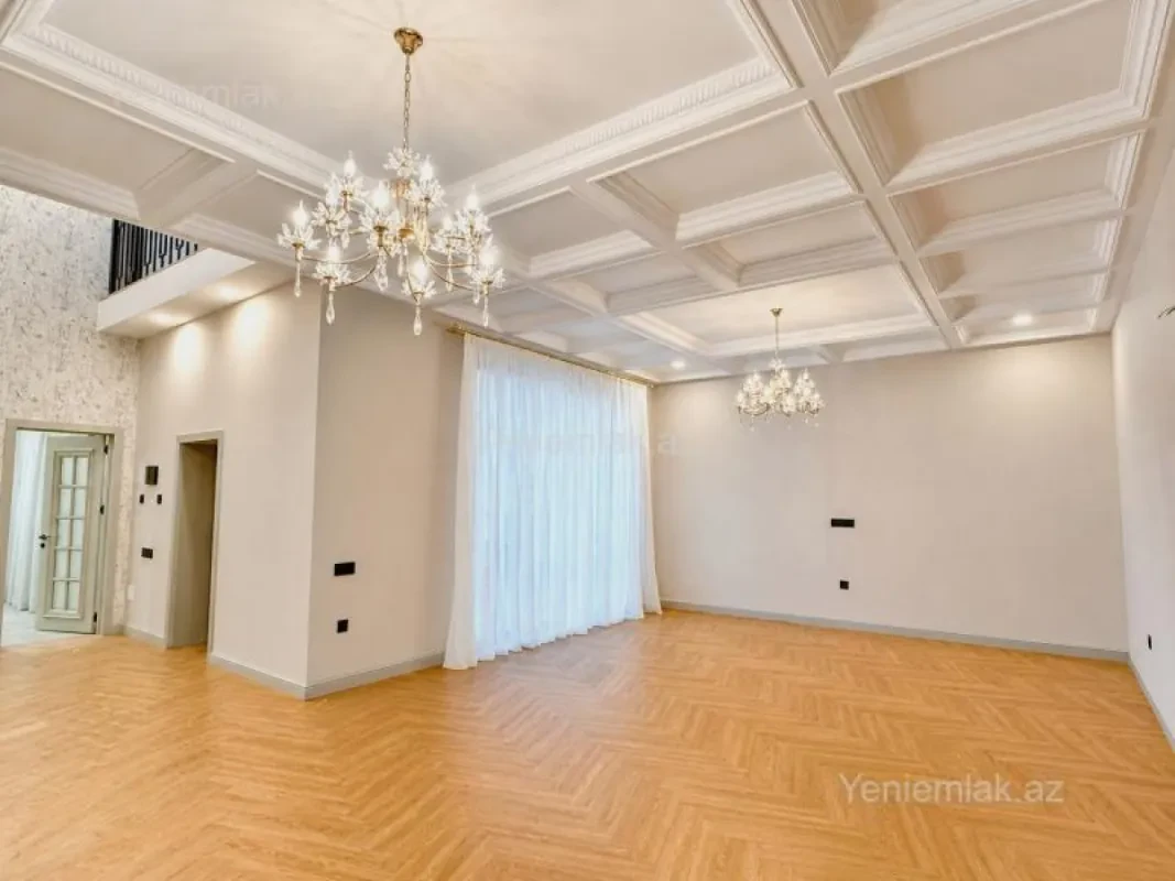 Satılır 5 otaqlı həyət evi 220 m²