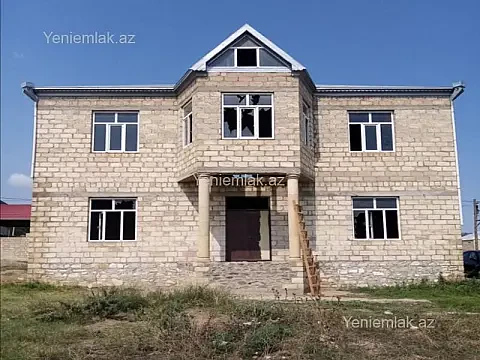 Satılır 8 otaqlı həyət evi 320 m² — Tovuz 8 otaq 320.00 m²