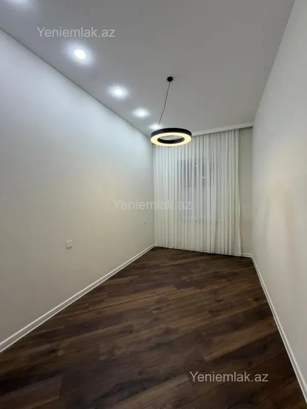 Satılır 4 otaqlı həyət evi 140 m²