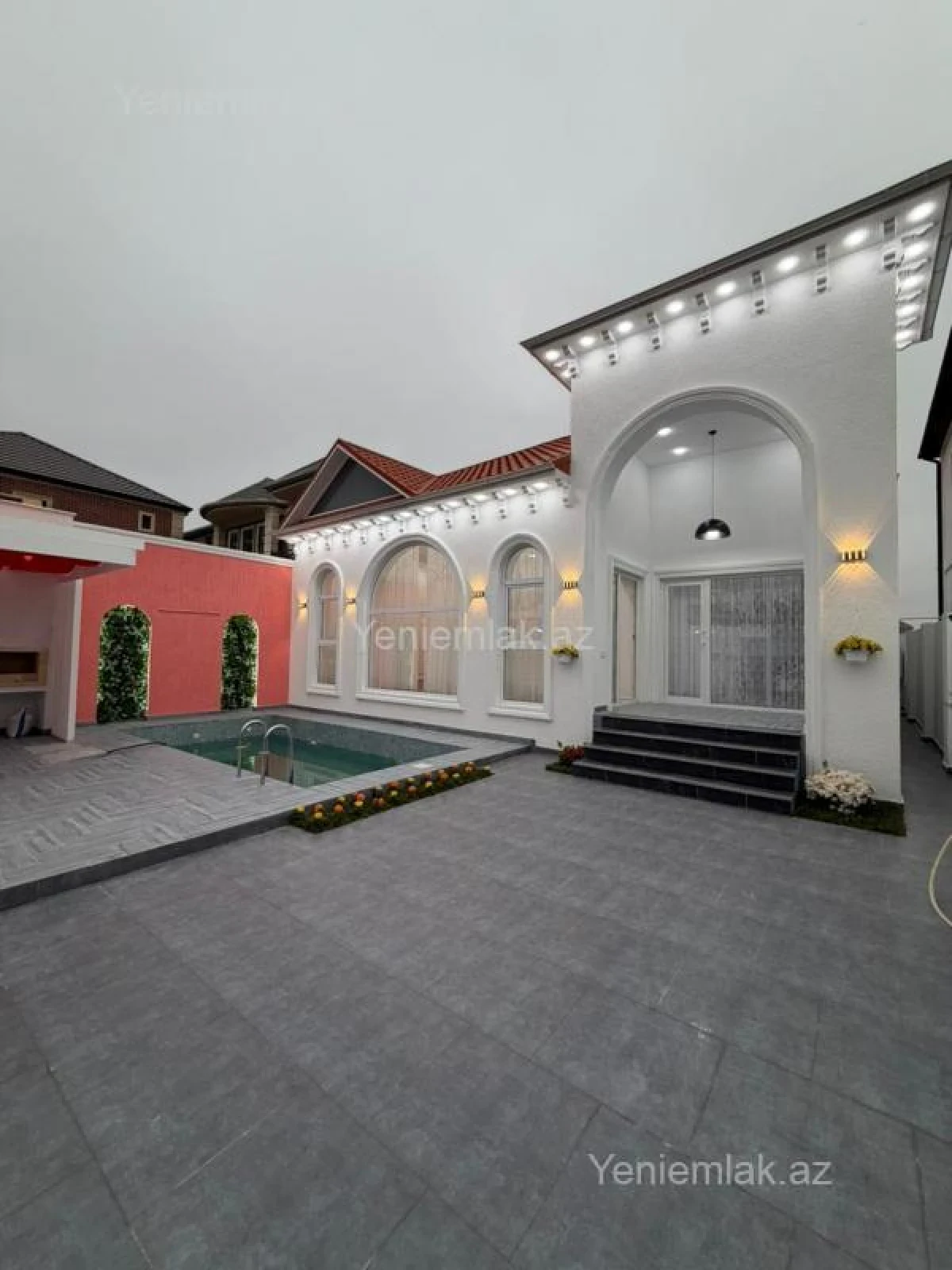 Satılır 4 otaqlı həyət evi 140 m²