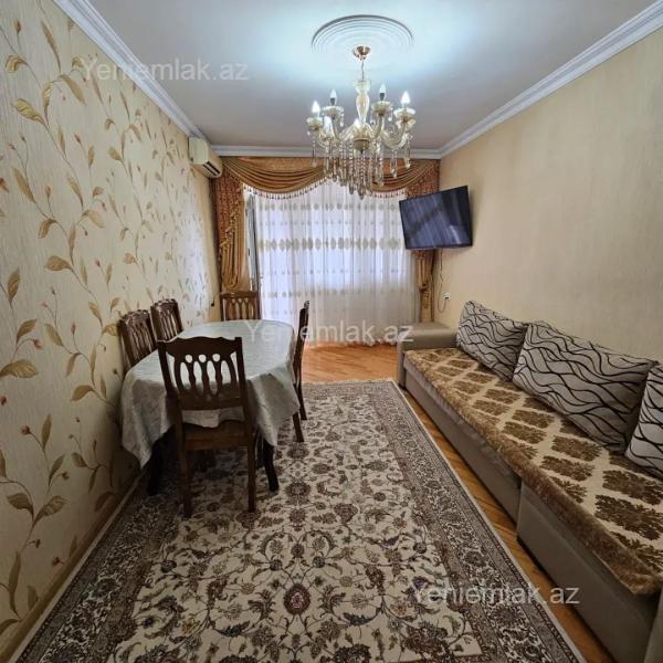 Satılır 2 otaqlı köhnə tikili 60 m² — Sumqayıt, 3-cü mikrorayon 2 otaq 60.00 m²
