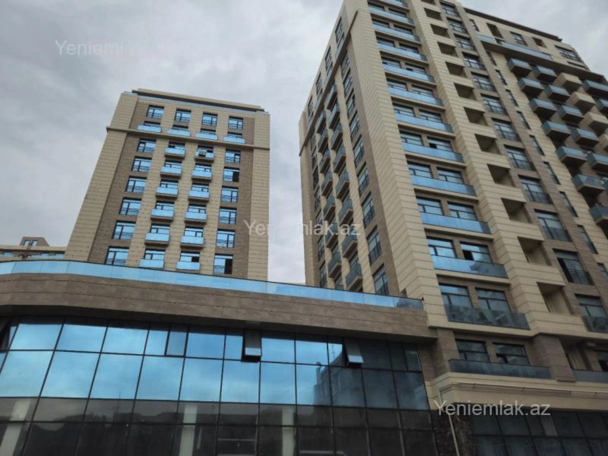 Satılır 4 otaqlı yeni tikili 191 m²