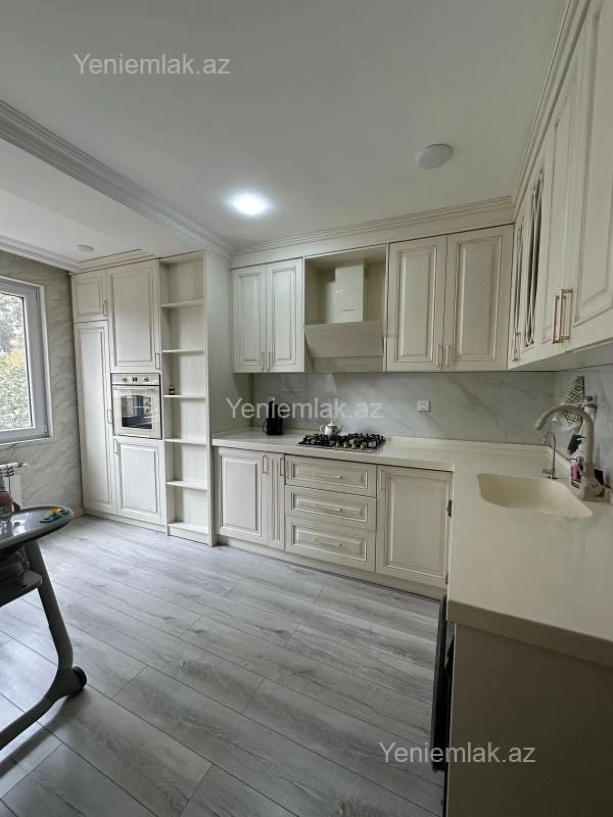 Satılır 2 otaqlı köhnə tikili 60 m²