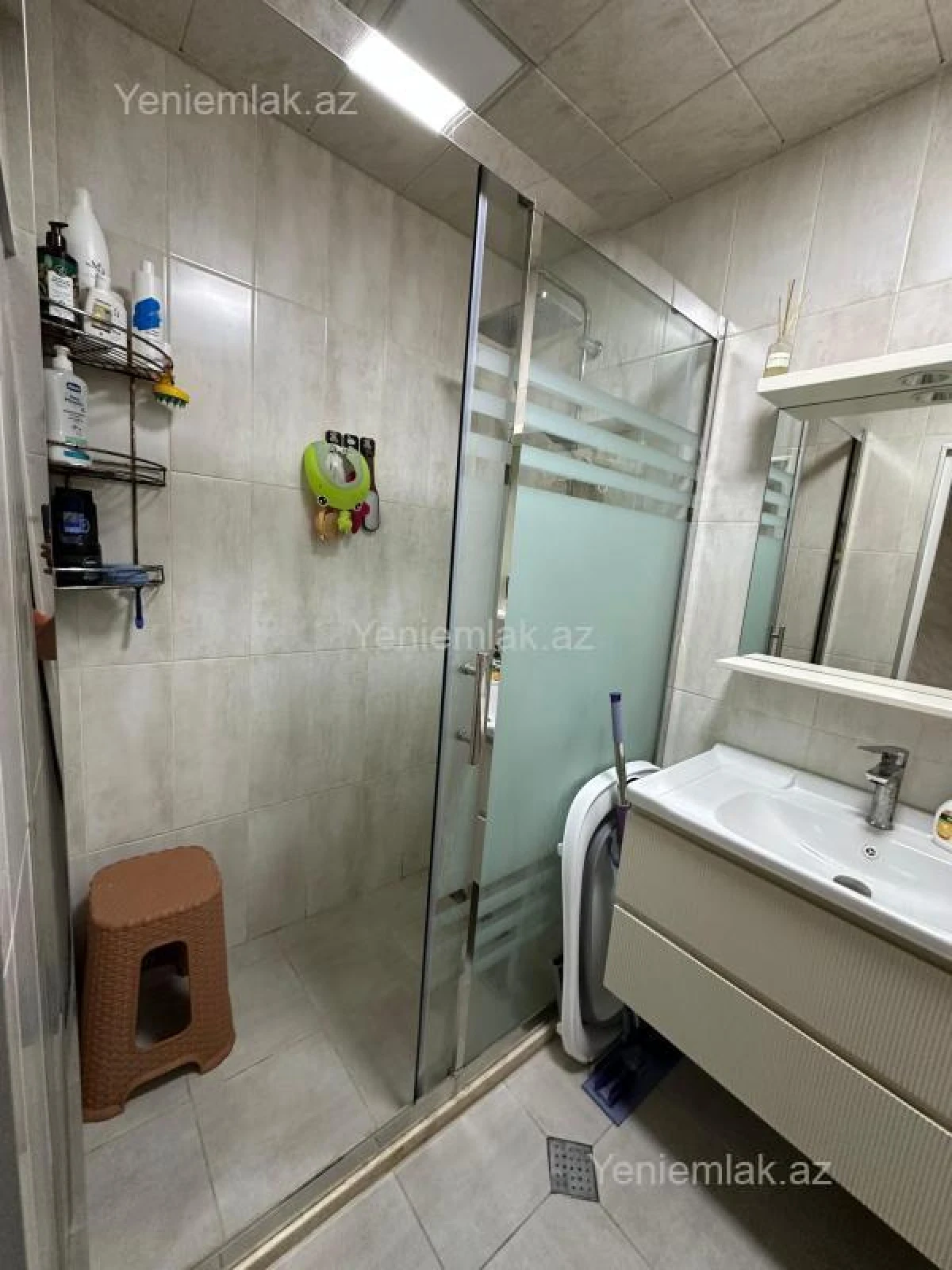 Satılır 2 otaqlı köhnə tikili 60 m²