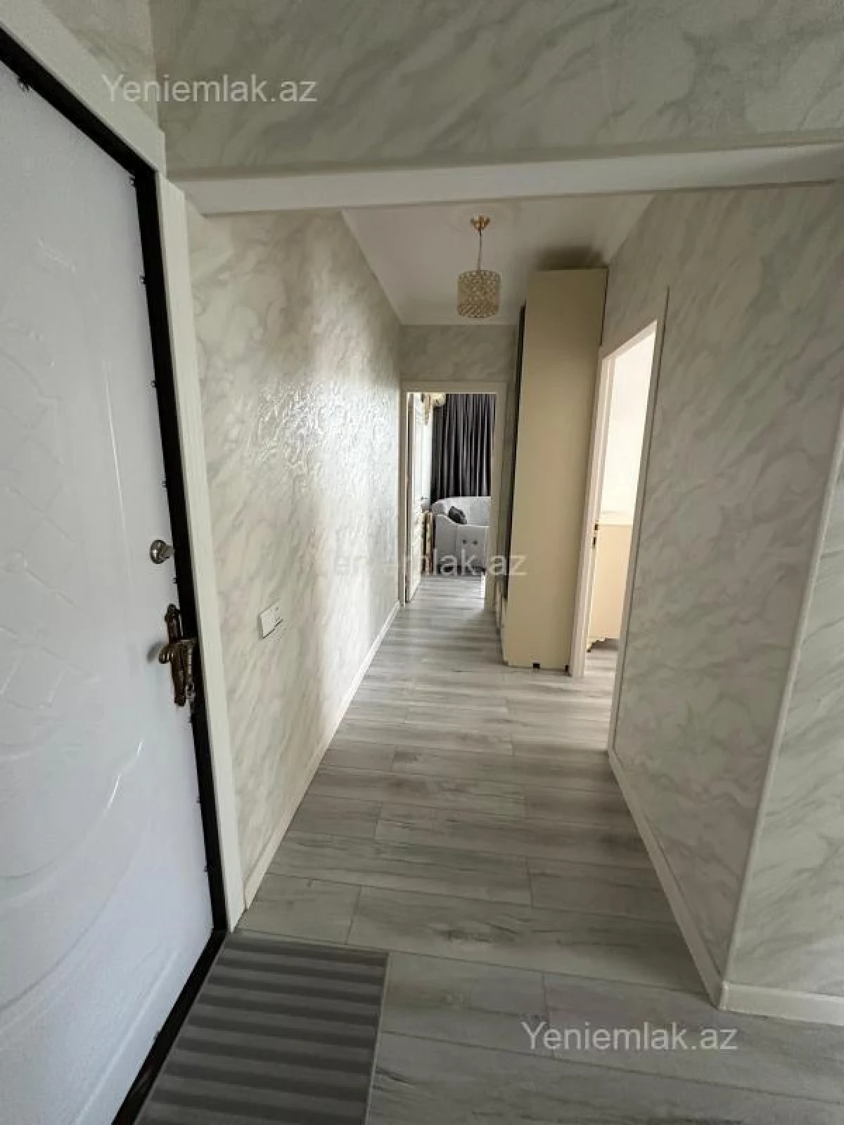 Satılır 2 otaqlı köhnə tikili 60 m²