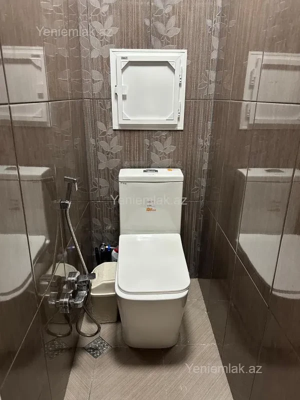 Satılır 2 otaqlı köhnə tikili 60 m²