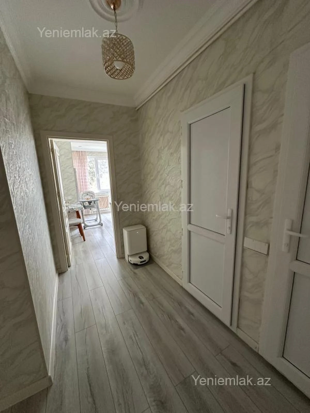 Satılır 2 otaqlı köhnə tikili 60 m²