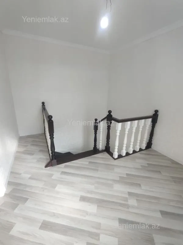 Satılır 4 otaqlı həyət evi 110 m²