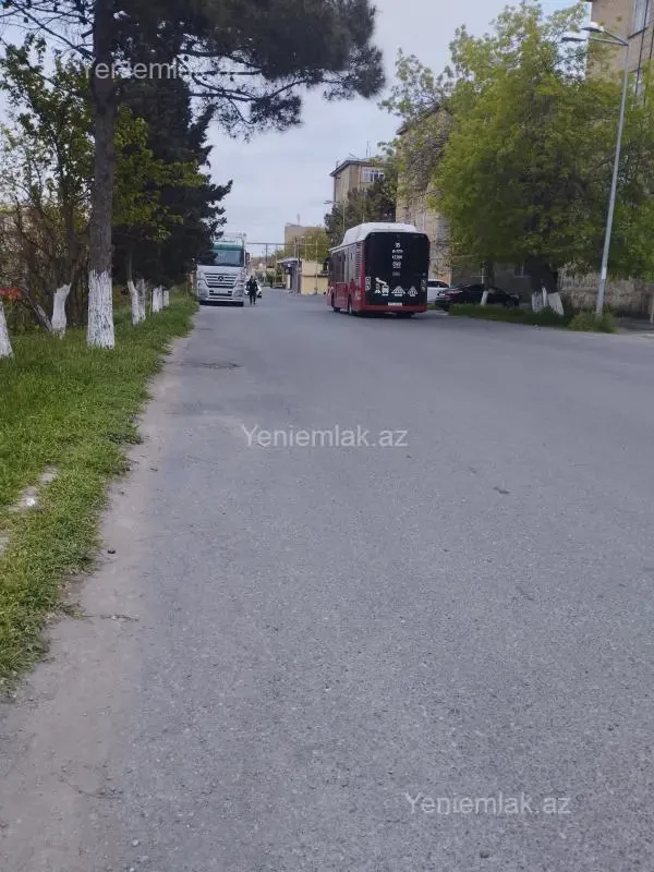 Satılır 2 otaqlı köhnə tikili 45 m²