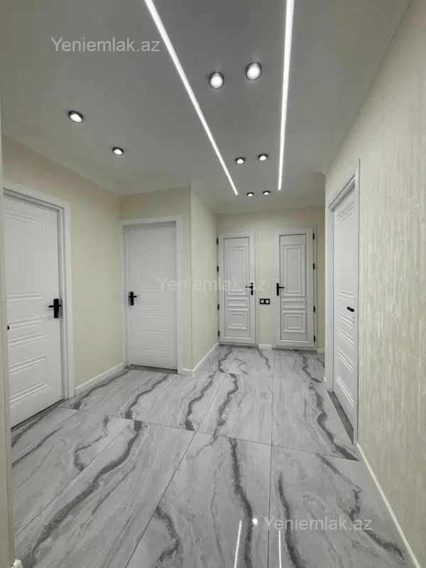Satılır 3 otaqlı köhnə tikili 70 m²