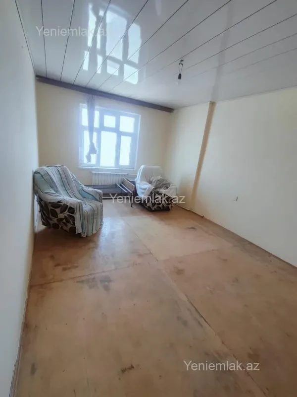 Satılır 3 otaqlı köhnə tikili 80 m²