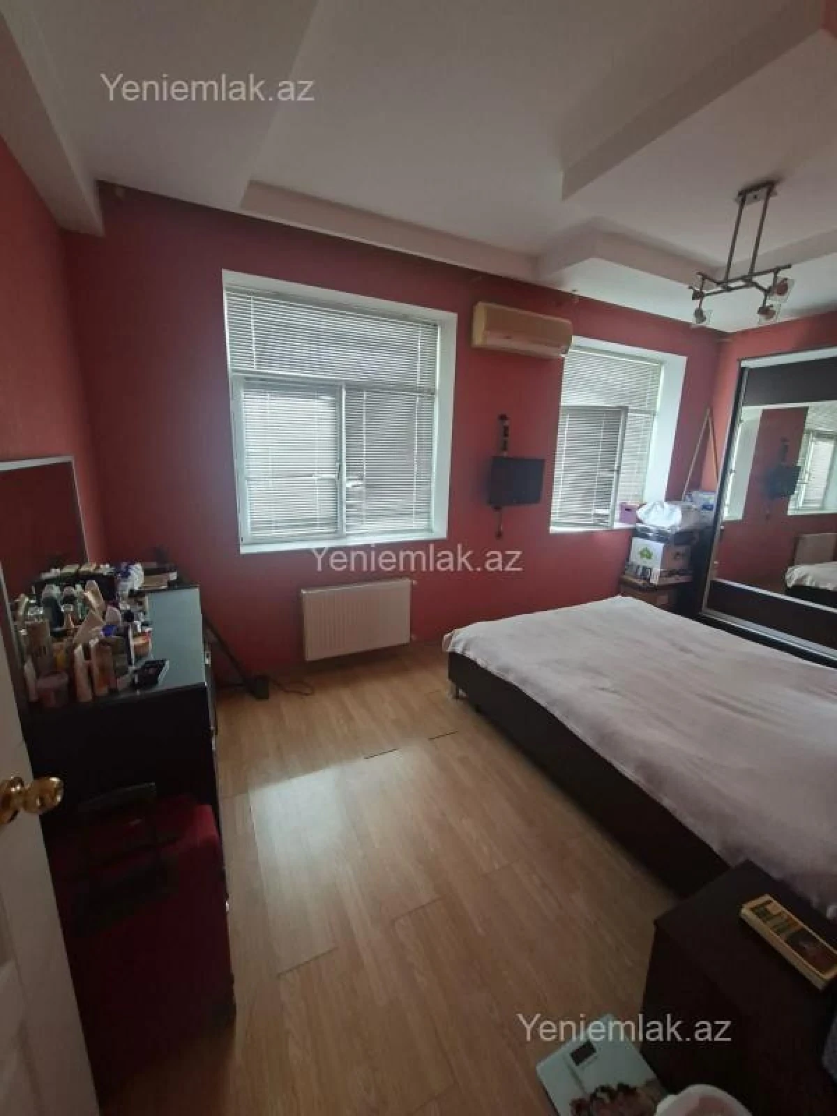 Satılır 3 otaqlı yeni tikili 100 m²