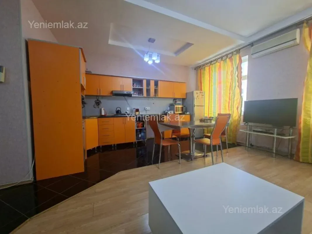 Satılır 3 otaqlı yeni tikili 100 m²