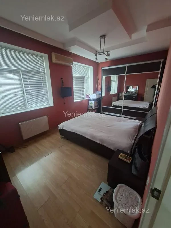 Satılır 3 otaqlı yeni tikili 100 m²