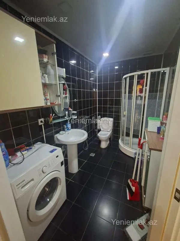 Satılır 3 otaqlı yeni tikili 100 m²