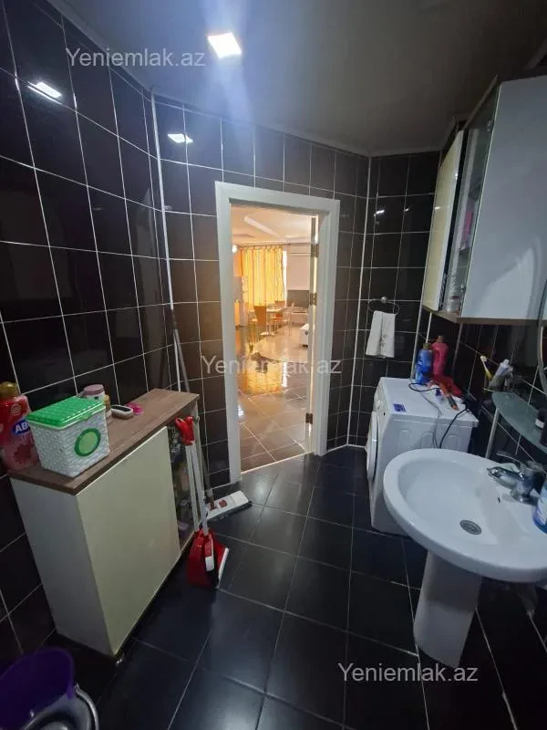 Satılır 3 otaqlı yeni tikili 100 m²
