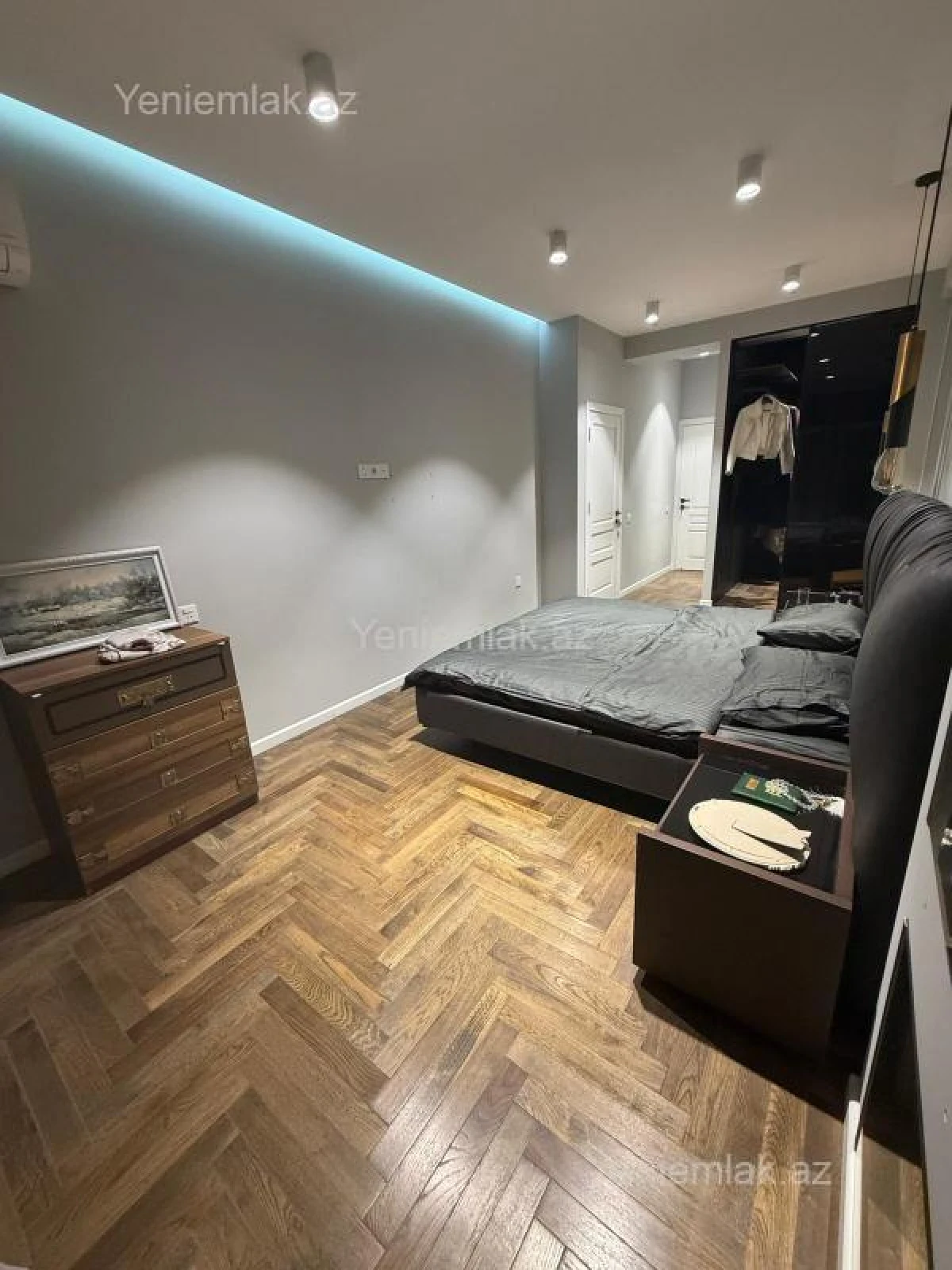 Satılır 3 otaqlı yeni tikili 125 m²