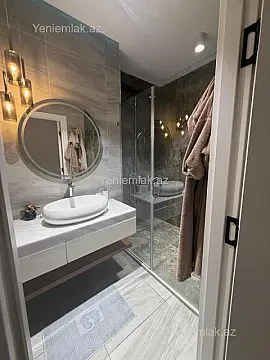 Satılır 3 otaqlı yeni tikili 125 m²
