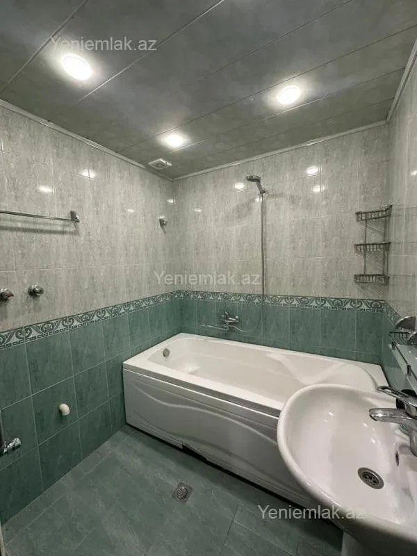Satılır 2 otaqlı yeni tikili 85 m²