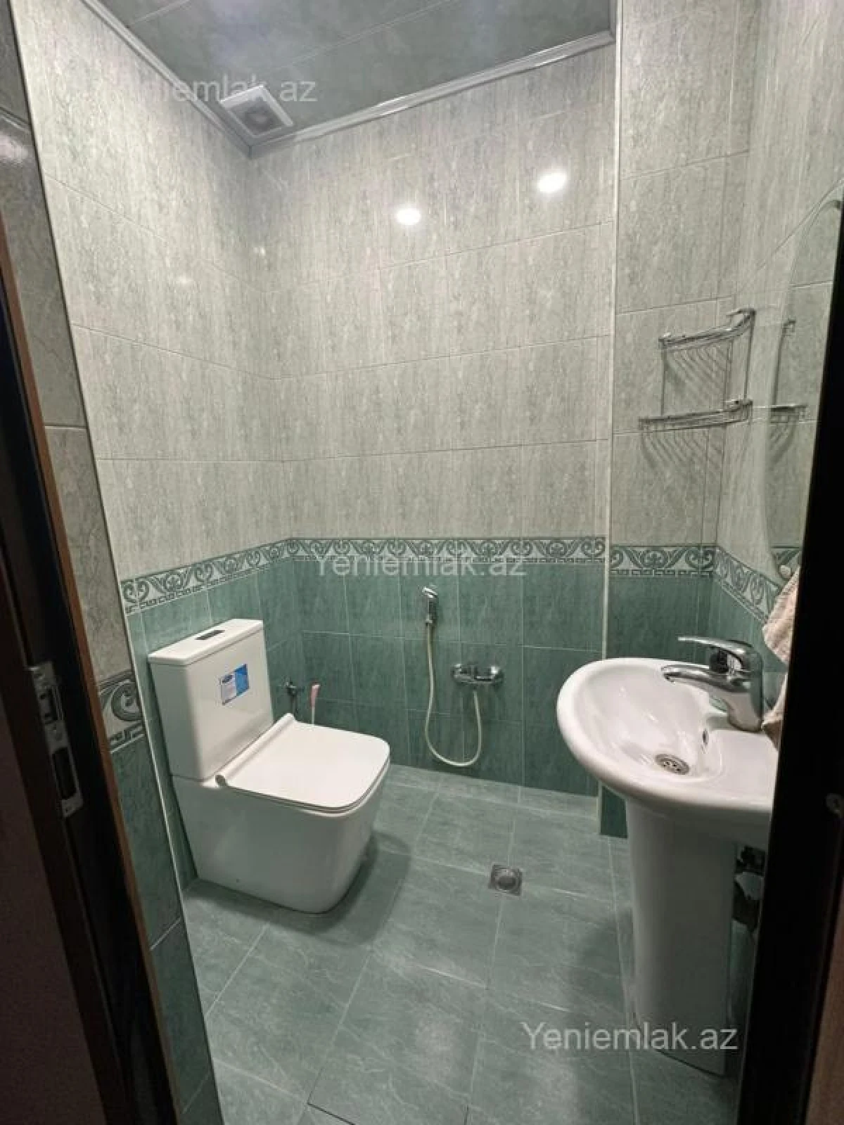 Satılır 2 otaqlı yeni tikili 85 m²