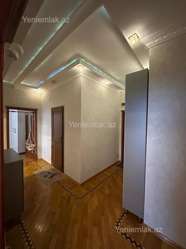 Satılır 2 otaqlı yeni tikili 85 m²