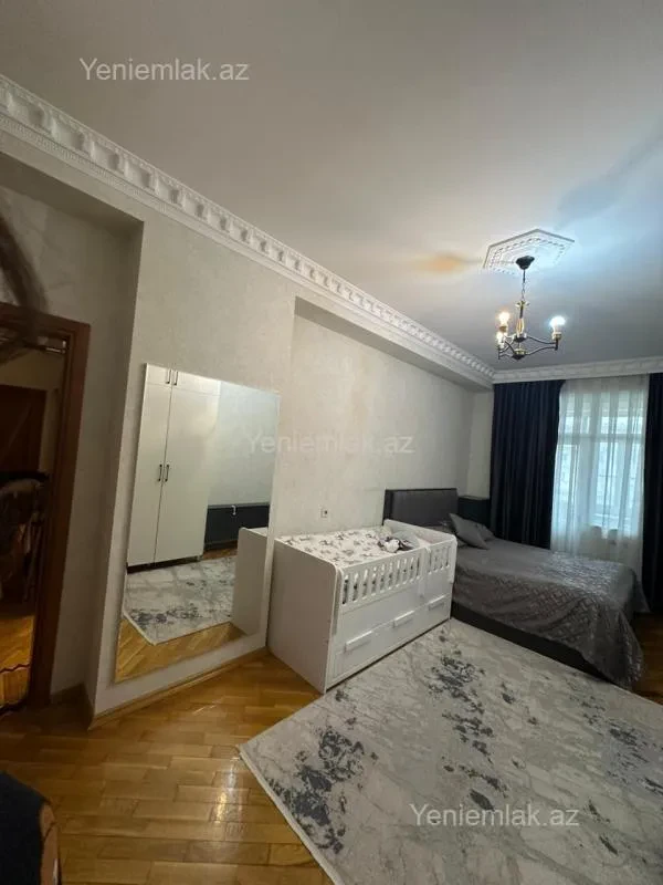 Satılır 2 otaqlı yeni tikili 85 m²