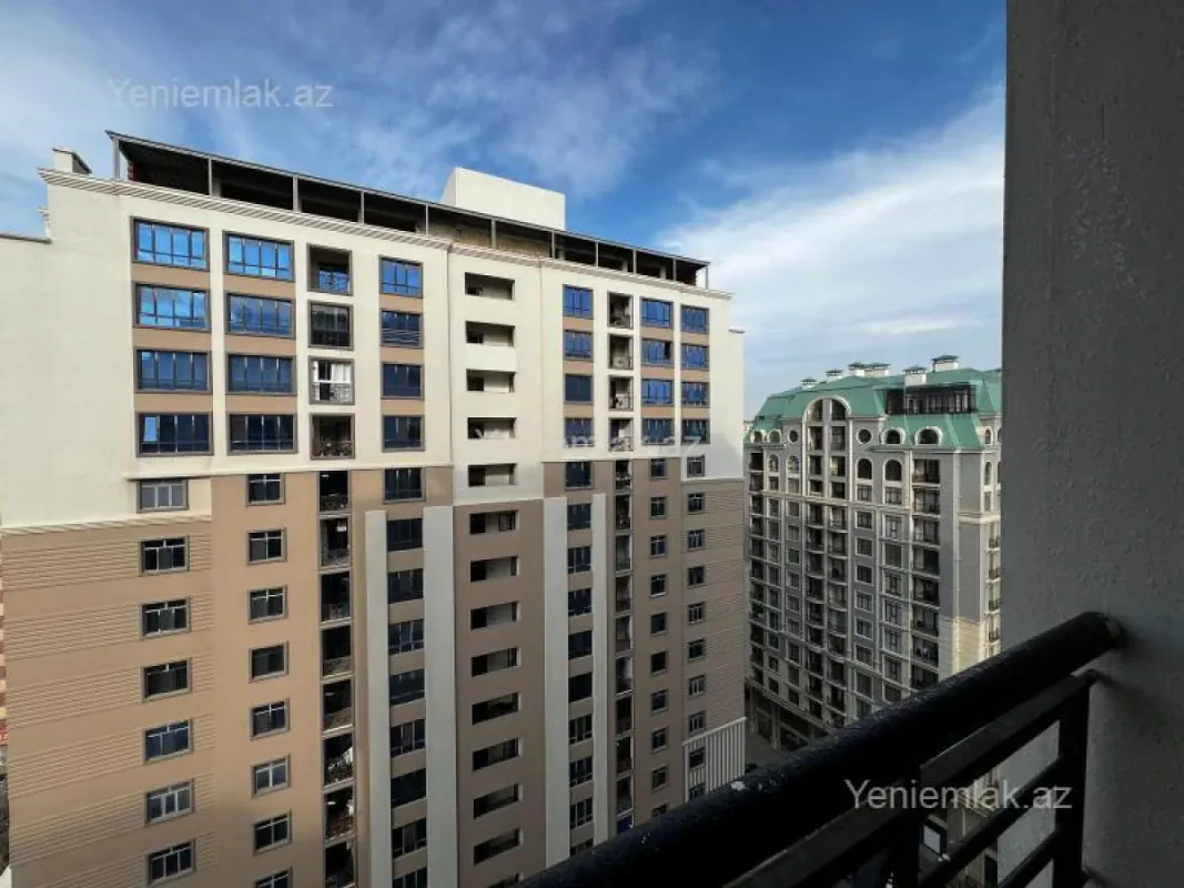 Satılır 5 otaqlı yeni tikili 235 m²