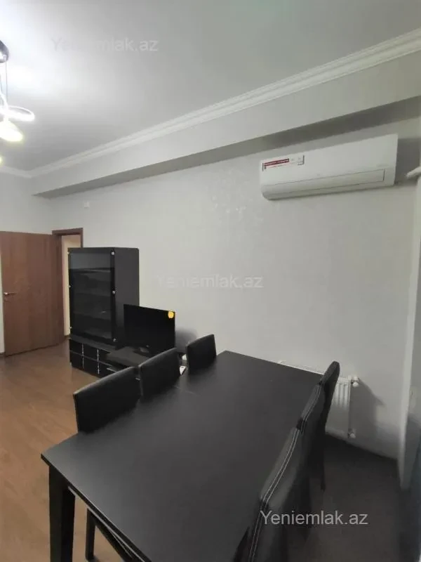 Satılır 4 otaqlı yeni tikili 120 m²