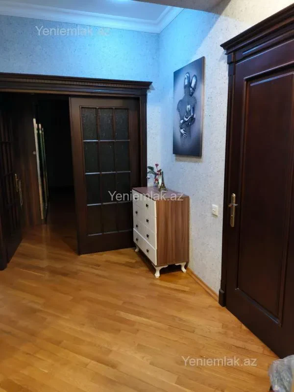 Satılır 2 otaqlı yeni tikili 68 m²