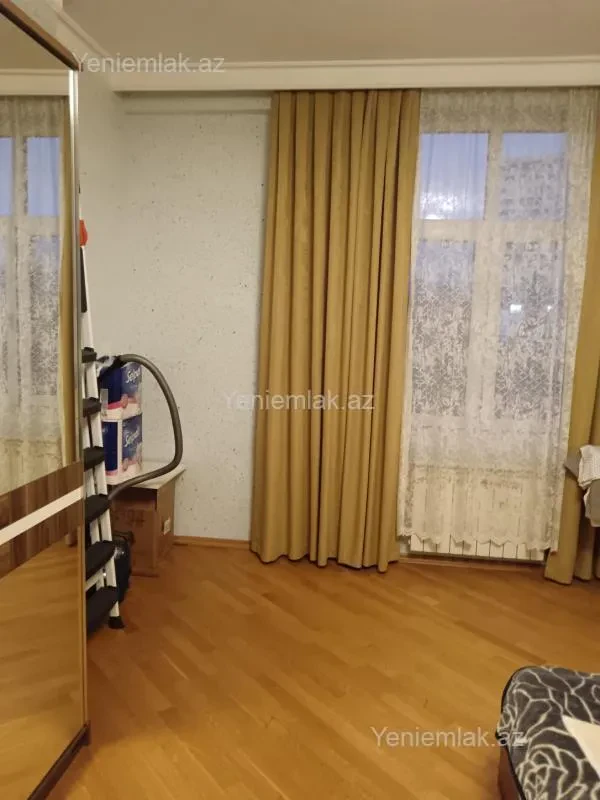 Satılır 2 otaqlı yeni tikili 68 m²