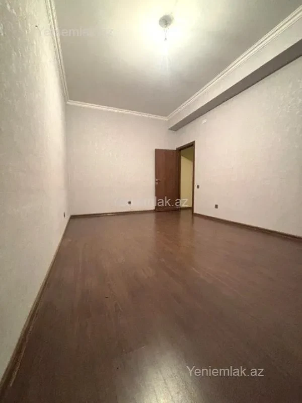 Satılır 4 otaqlı yeni tikili 115 m²