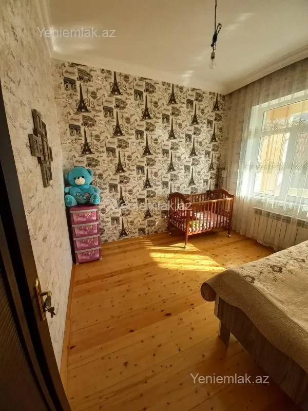Satılır 3 otaqlı həyət evi 178 m²