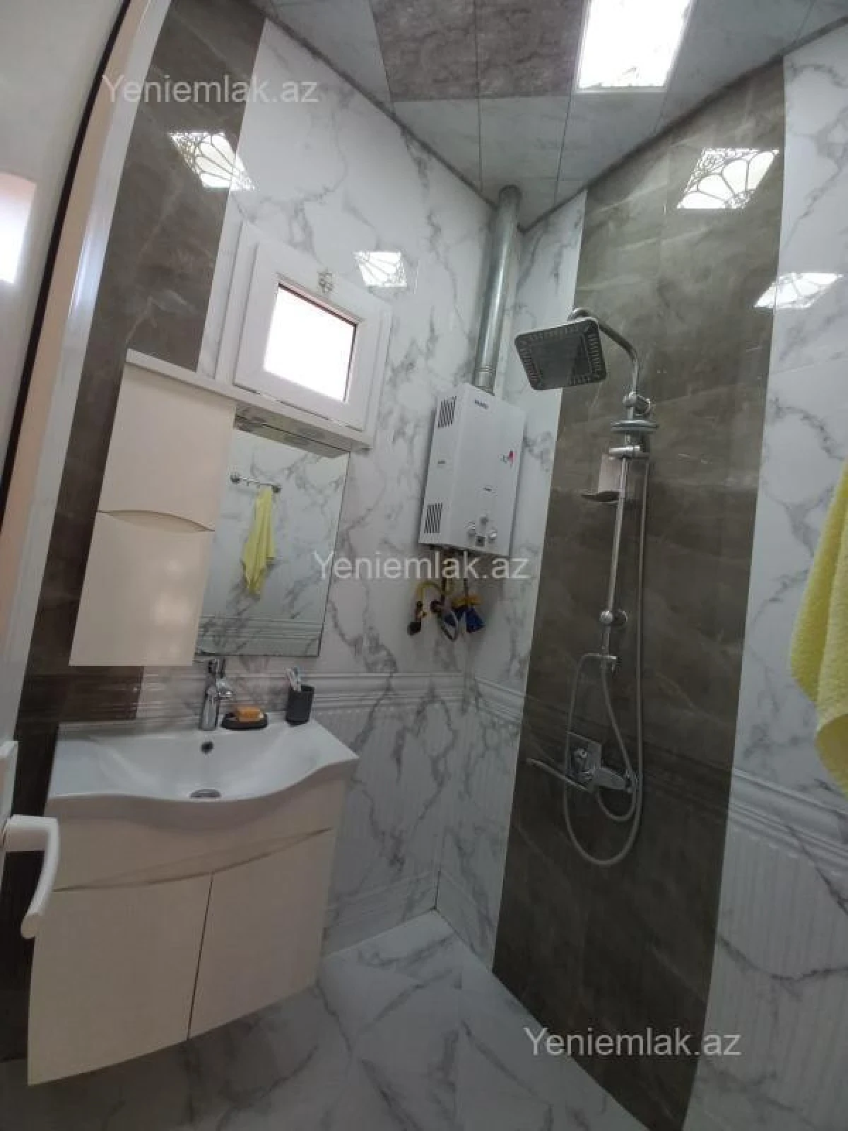 Satılır 3 otaqlı həyət evi 178 m²