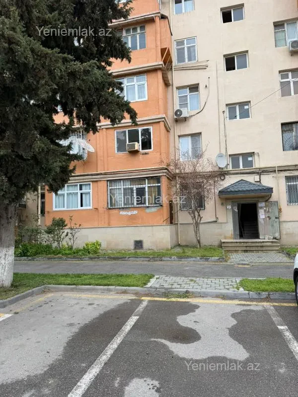 Satılır 3 otaqlı köhnə tikili 75 m²