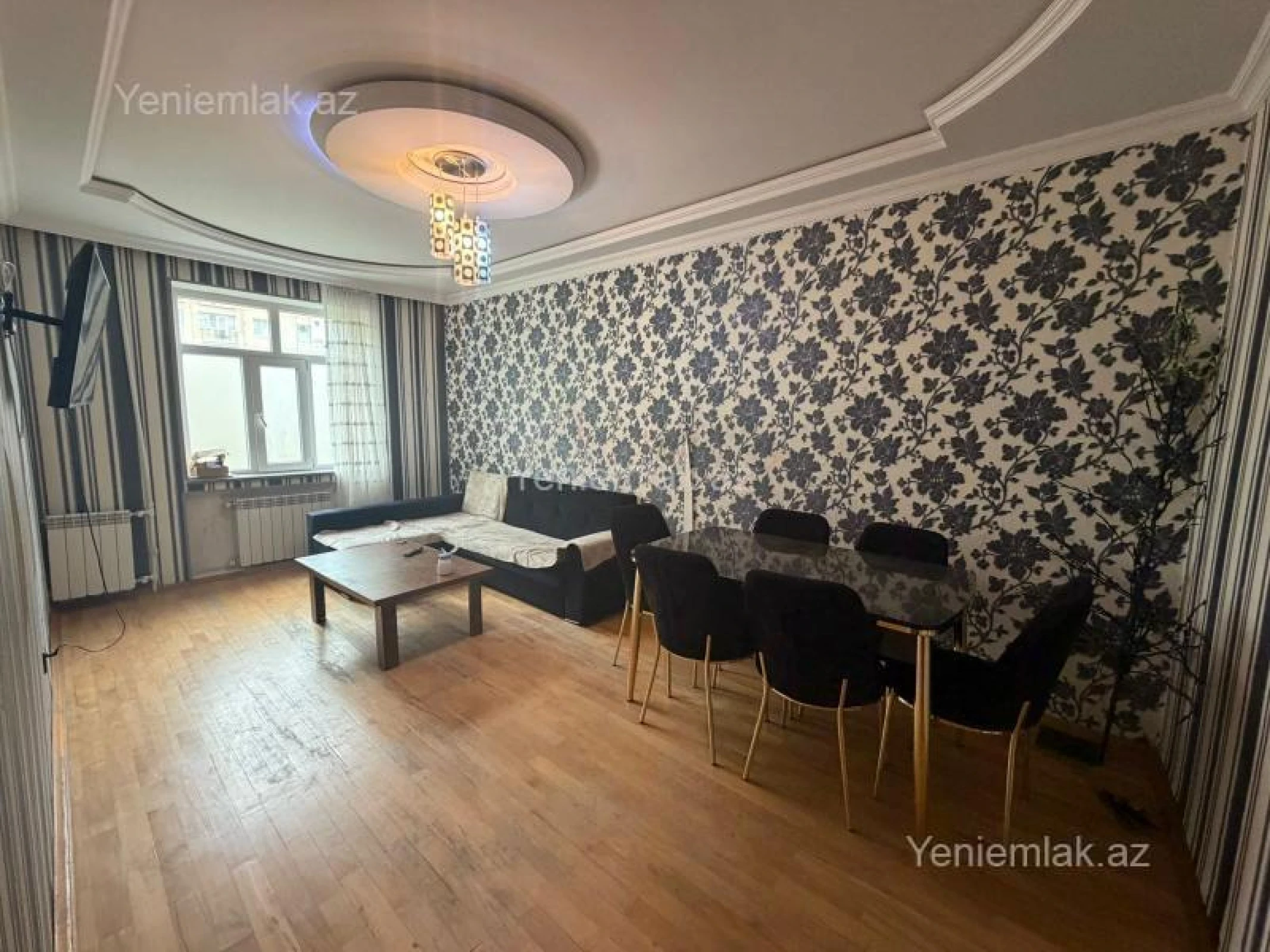 Satılır 4 otaqlı köhnə tikili 90 m²