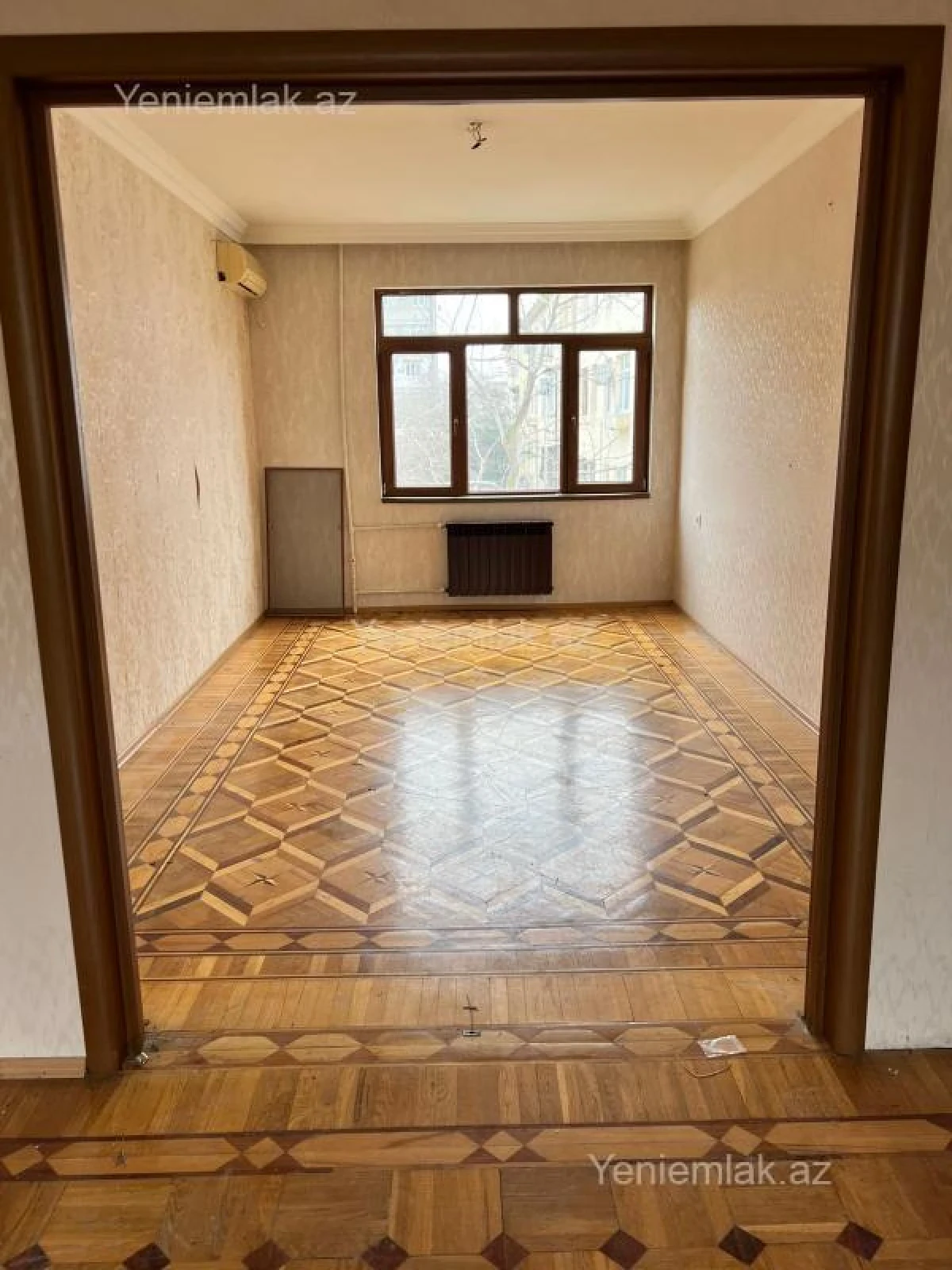 Satılır 3 otaqlı köhnə tikili 70 m²