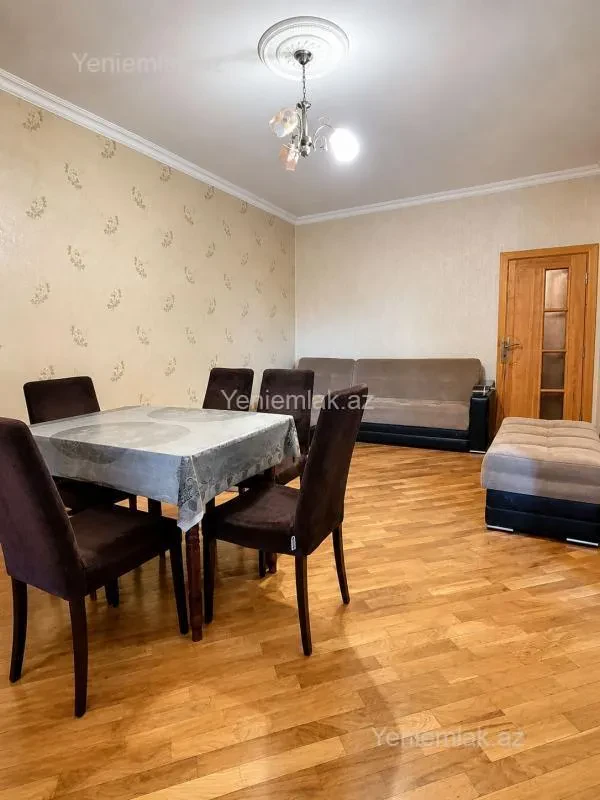 Satılır 2 otaqlı köhnə tikili 40 m²