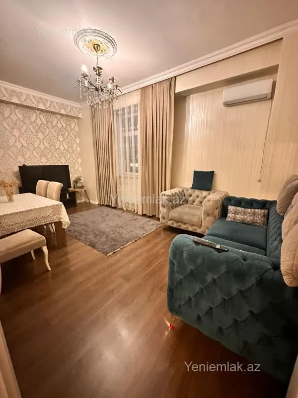 Satılır 3 otaqlı yeni tikili 85 m²