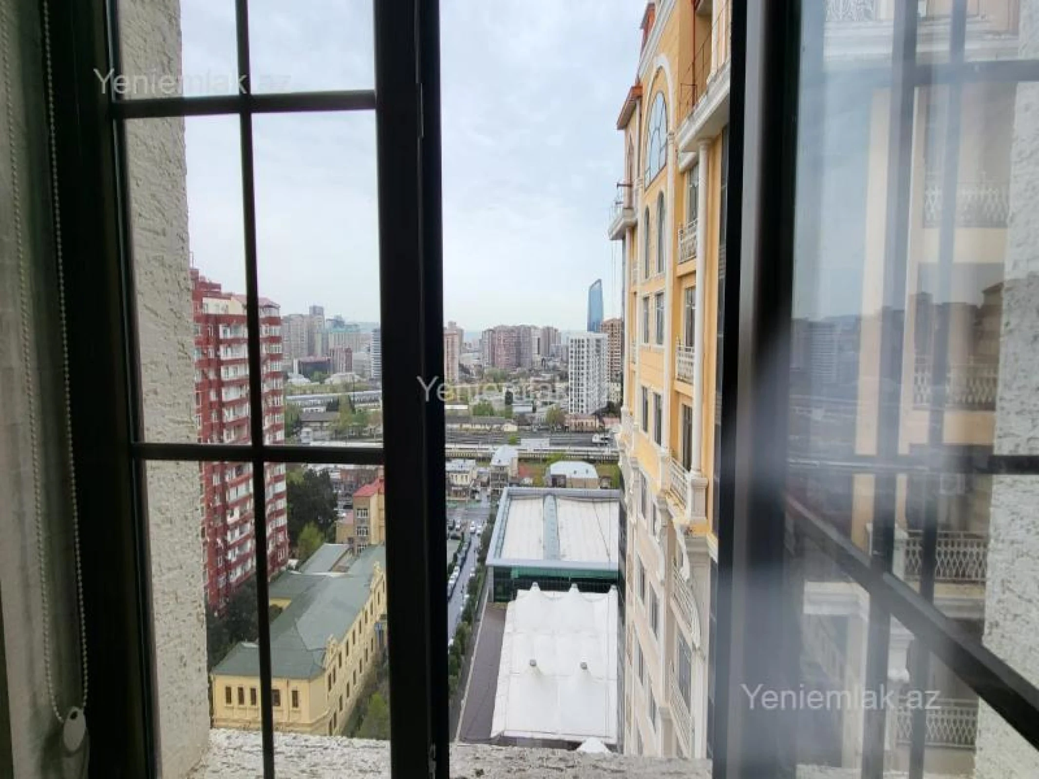Satılır 2 otaqlı yeni tikili 80 m²
